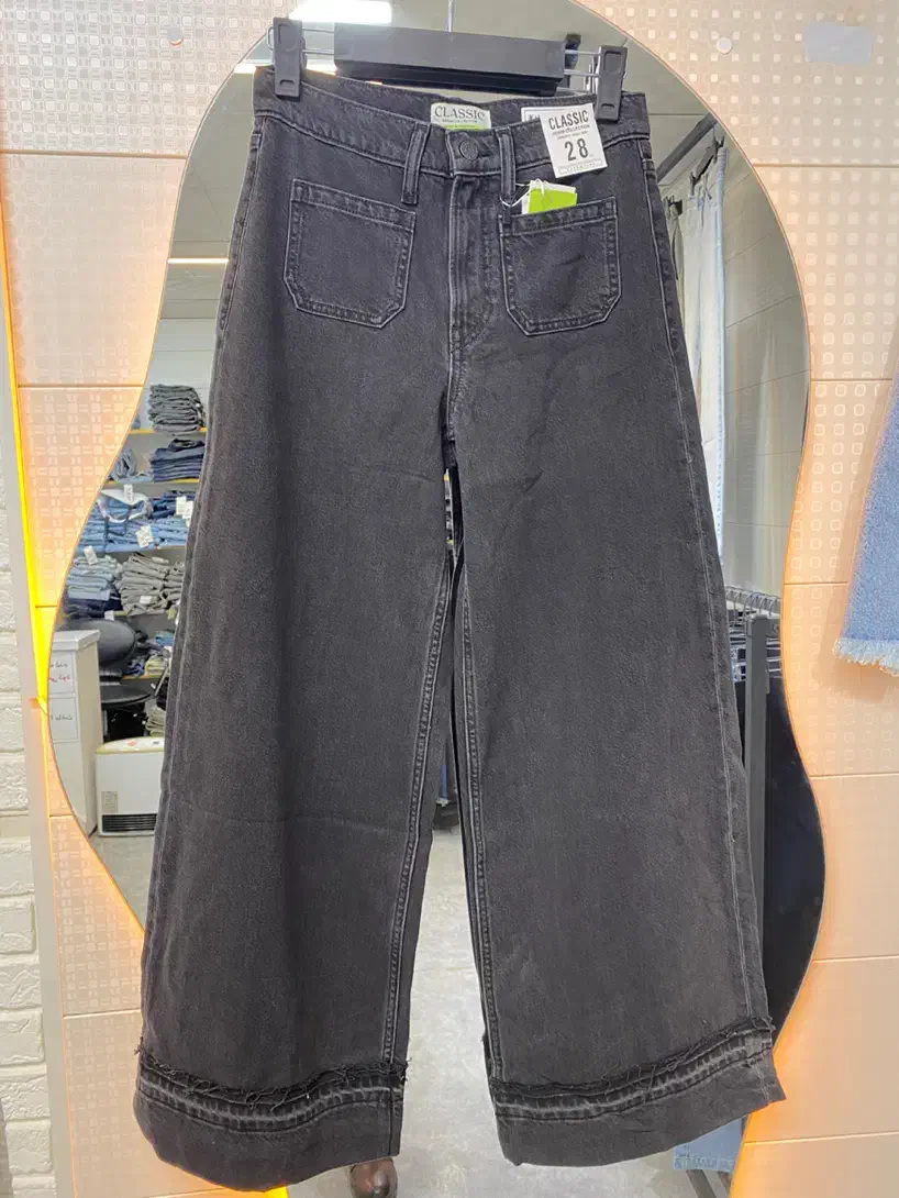 انواع شلوار جین زنانه بهترین کیفیت فقط ۷۸۰ و ۹۸۰|لباس|نیشابور, دارایی|دیوار