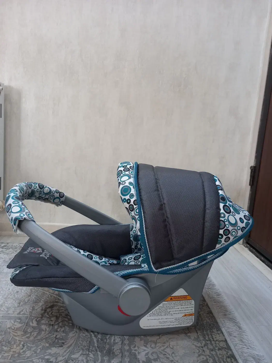 هم کریر میشه هم صندلی ماشین.دخترو پسرنداره|کالسکه و لوازم جانبی|اردبیل, |دیوار