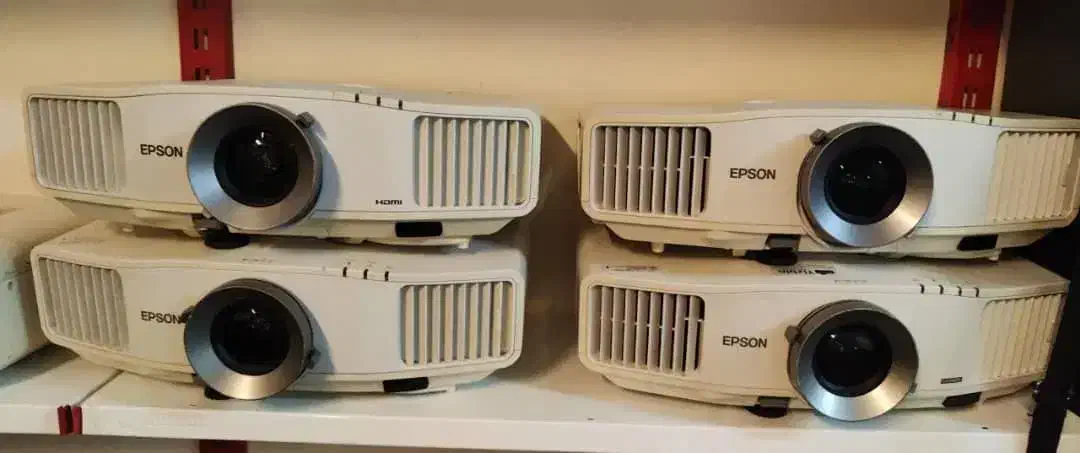 ویدیو پرژکتور اپسون G6070W سینمایی|تلویزیون و پروژکتور|تهران, فلسطین (میدان انقلاب)|دیوار