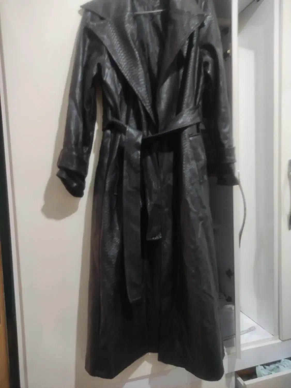 پالتو چرم بلند سایز 1 تا 46 میخوره|لباس|قرچک, باقرآباد|دیوار