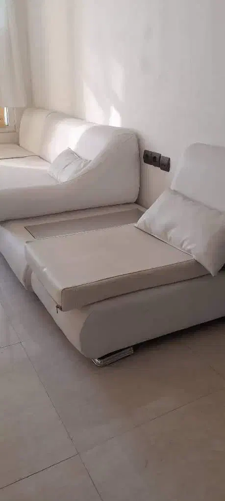 مبلمان طرح چرم سفید|مبلمان خانگی و میز عسلی|گنبد کاووس, |دیوار