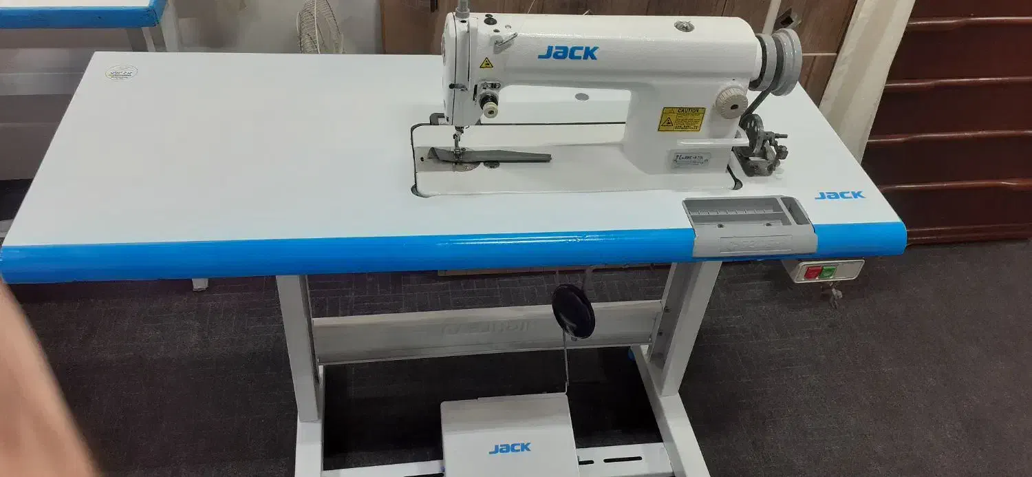 فروشگاه چرخ ایران - فروش راسته دوز ۸۷۰۰|چرخ خیاطی و ریسندگی|رشت, لاکان شهر|دیوار