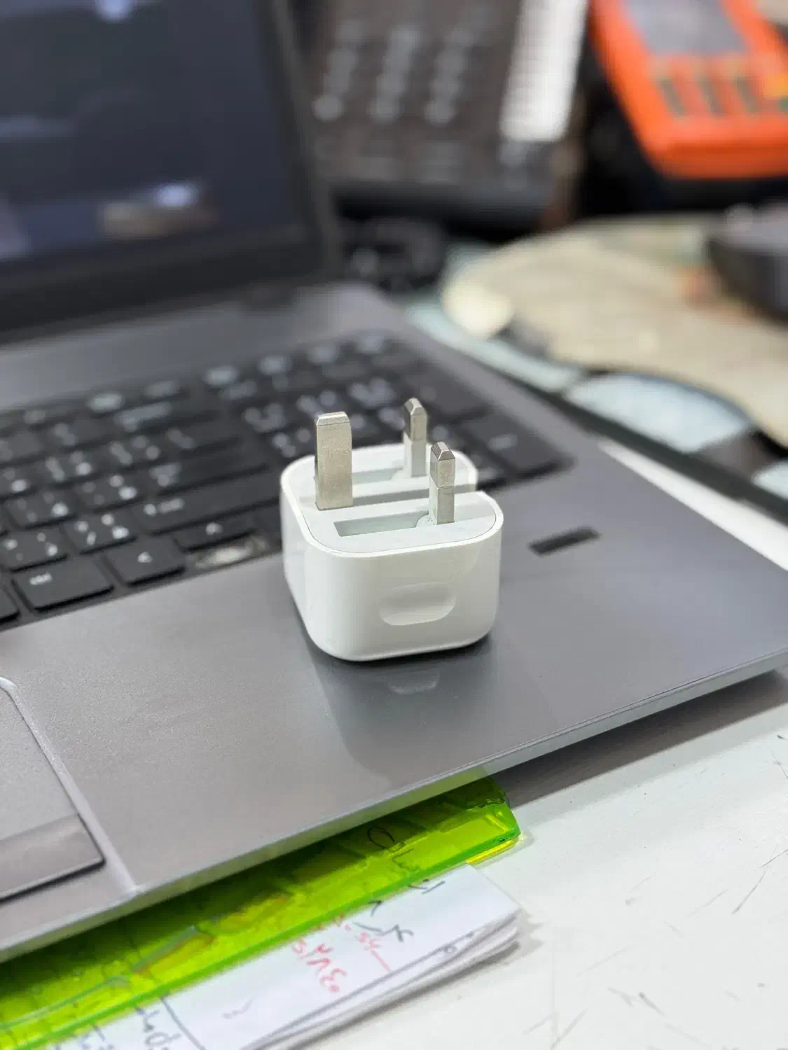 آداپتور ۱۸ وات اصلی ۱۱ پرومکس کارتنی|لوازم جانبی موبایل و تبلت|ساری, |دیوار