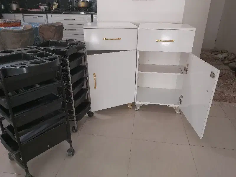 ترولی|آرایشگاه و سالن‌های زیبایی|مشهد, اقبال|دیوار