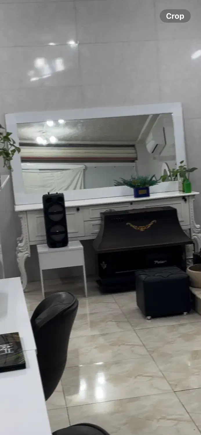 وسایل شخصی|لباس|لاهیجان, شیخ زاهد|دیوار