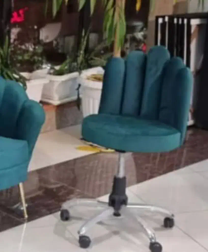 میز ناخن نو|آرایشگاه و سالنهای زیبایی|قشم, |دیوار