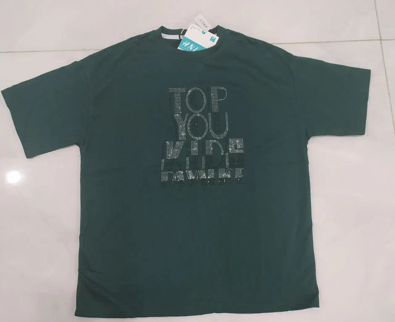 مقداری جنس به قیمت عمده|لباس|سنقر, |دیوار