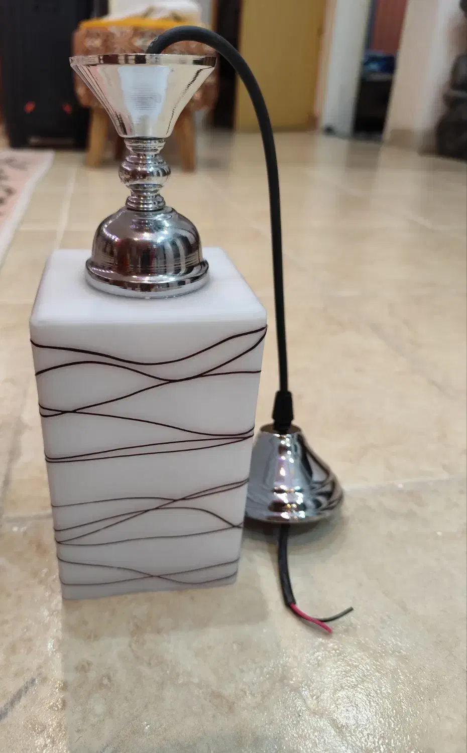 لوستر|لوستر و چراغ آویز|شیراز, شیشه‌گری|دیوار