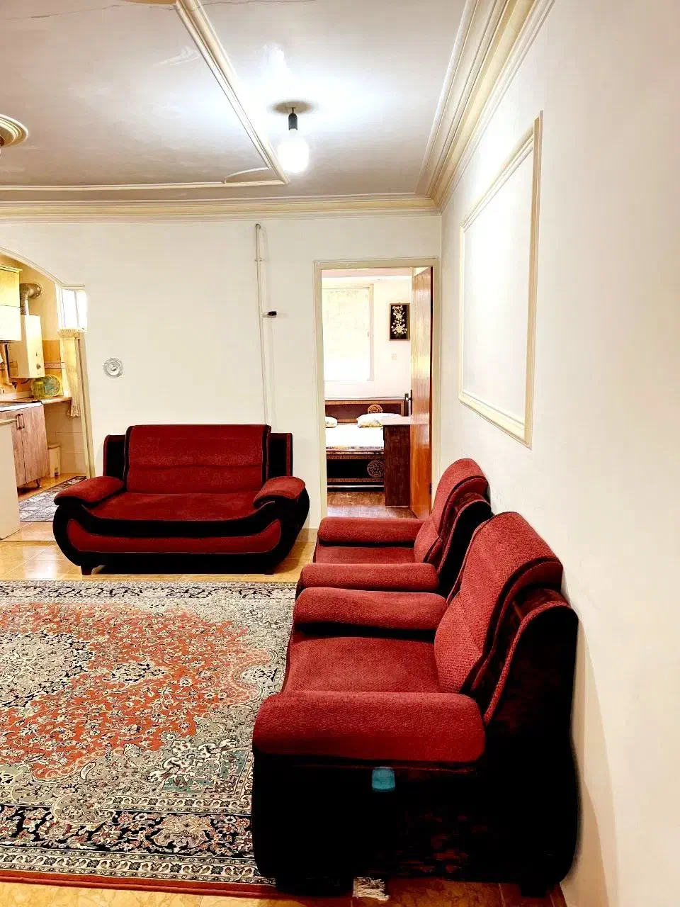 اجاره سوییت دو خواب باپارکینگ مرکز رشت|اجارهٔ کوتاه‌مدت آپارتمان و سوئیت|رشت, توشیبا|دیوار