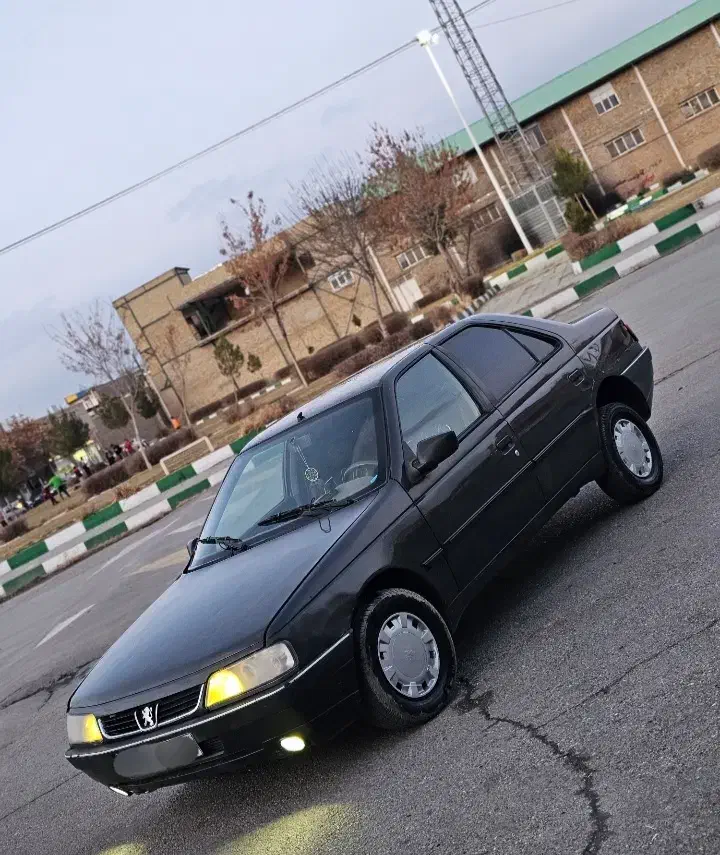 پژو ۴۰۵|خودرو سواری و وانت|بروجرد, |دیوار