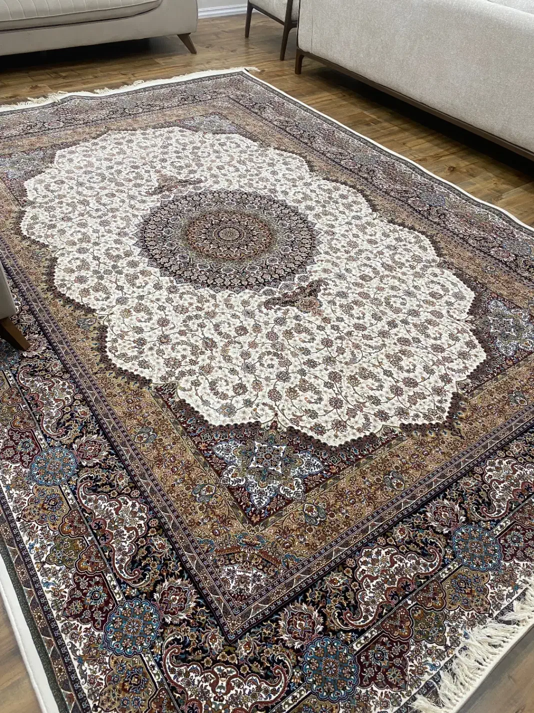 دو عدد فرش ۹ متری ۱۰۰۰ شانه|فرش|همدان, |دیوار