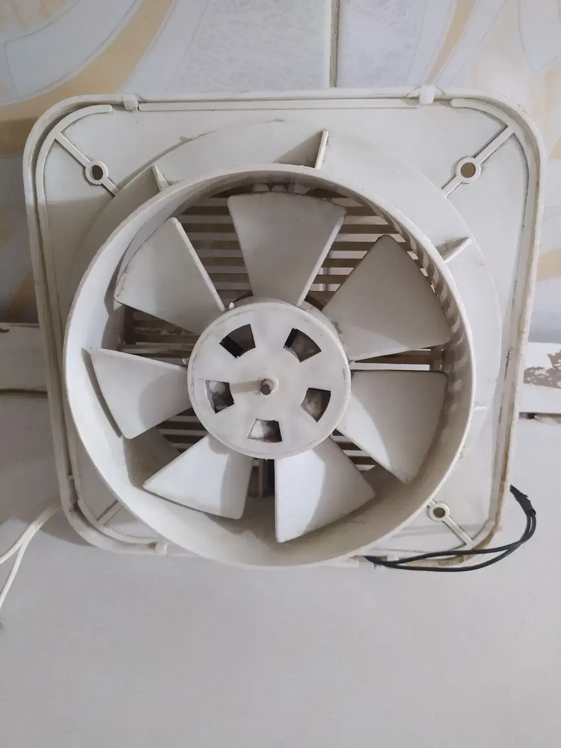 فن هواکش|پنکه و تصفیه‌کنندهٔ هوا|میاندوآب, |دیوار