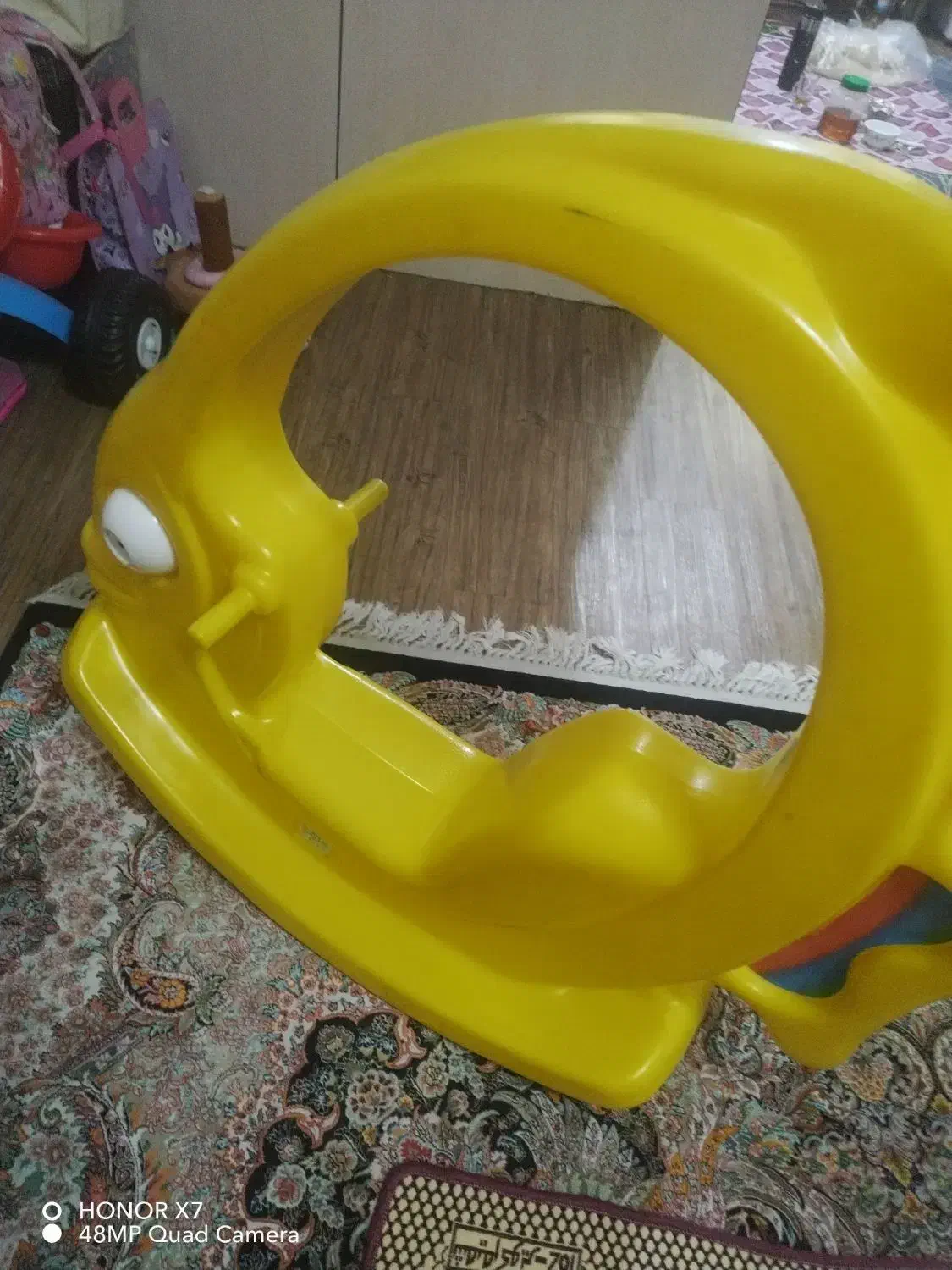 اسباب‌بازی کودک|اسباب‌‌بازی|قدس, شهر‌قدس|دیوار