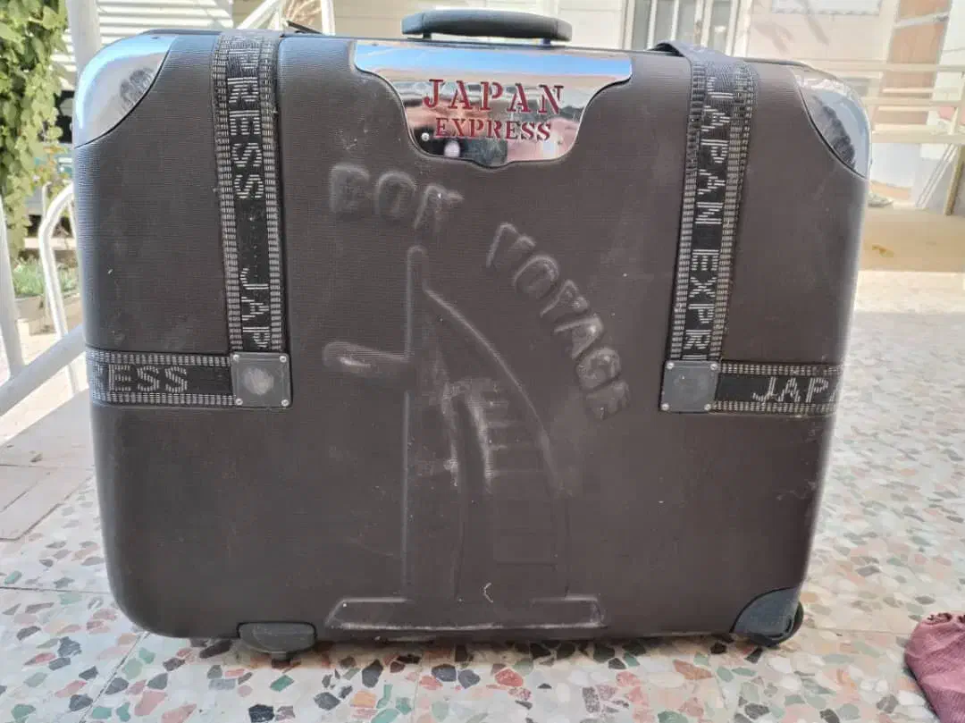 چمدان کوچک وبزرگ رنگ طوسی وزرشکی|کیف، کفش، کمربند|مرودشت, سهلآباد|دیوار