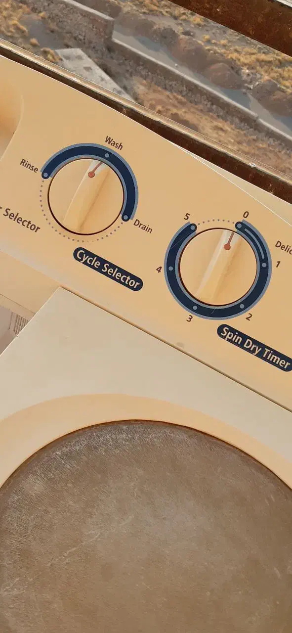 لباسشویی 7 کیلویی|ماشین لباسشویی و خشک‌کن لباس|صدرا-فارس, فاز ۱|دیوار