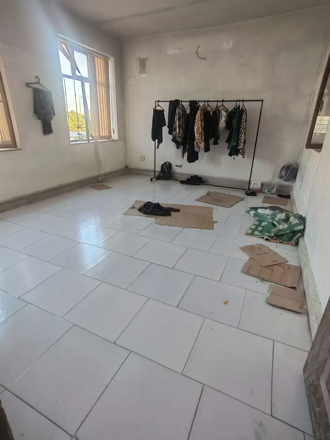 فروش سوله شهرک صنعتی یک 1550 متر|فروش دفتر صنعتی، کشاورزی، تجاری|اردبیل, |دیوار