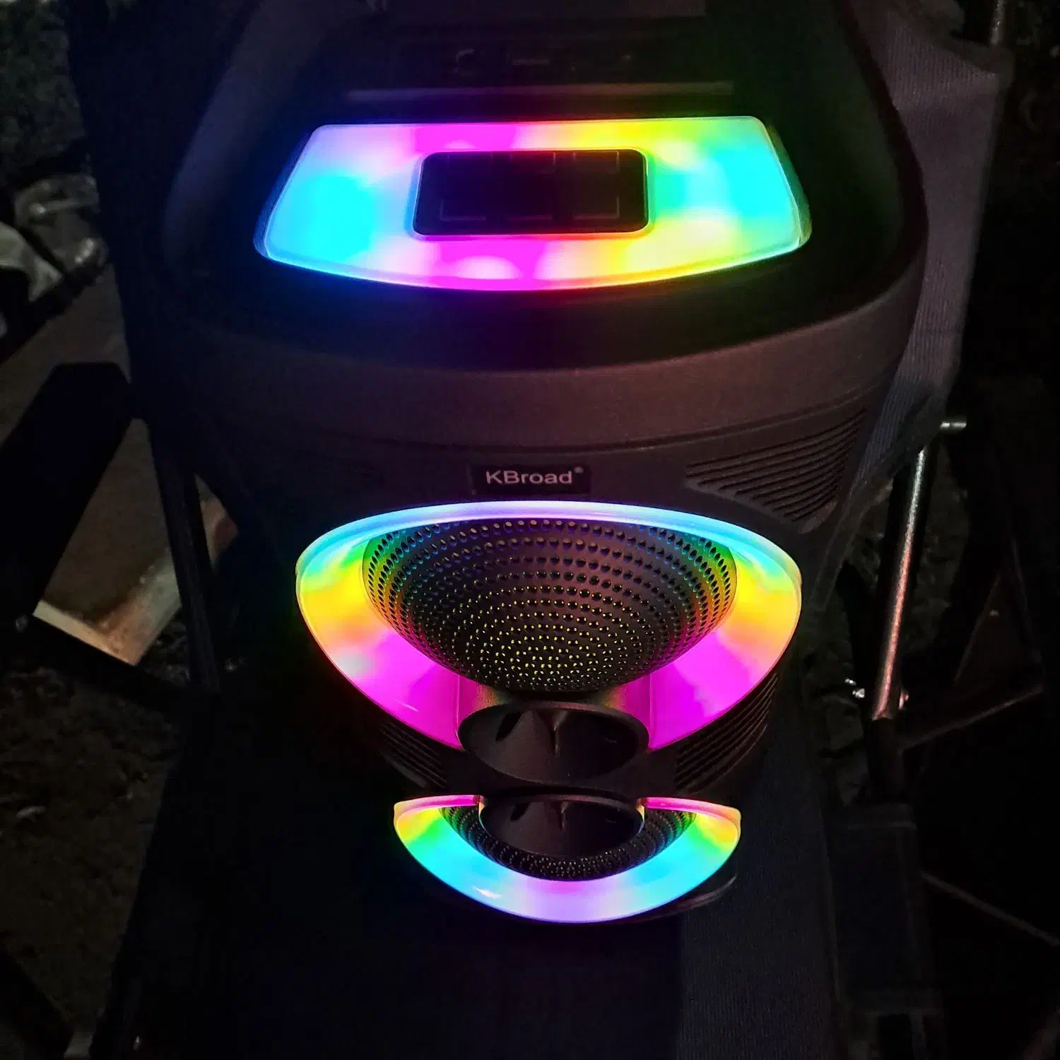 اسپیکر موزیک شاد باشید|آلات موسیقی|لاهیجان, خالو باغ|دیوار