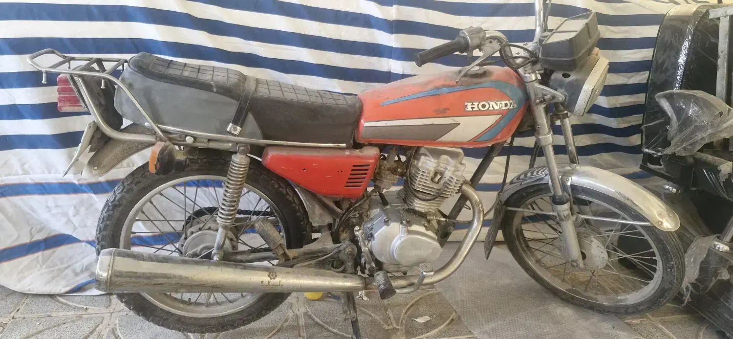 موتور ۱۲۵ هوندا|موتورسیکلت|صدرا-فارس, فاز ۱|دیوار