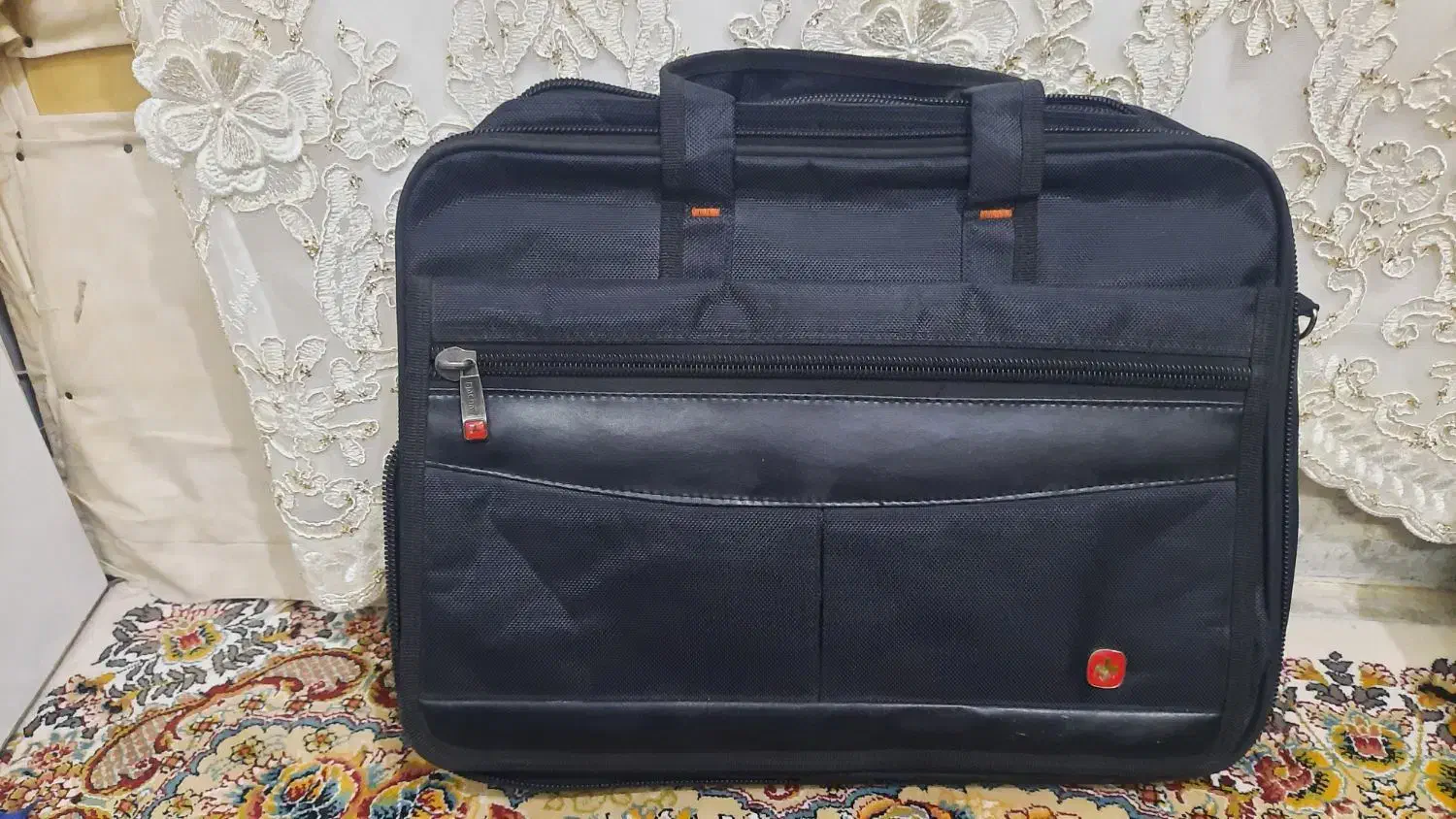 چند تا کیف مردانه نو|کیف، کفش، کمربند|قم, دروازه ری|دیوار