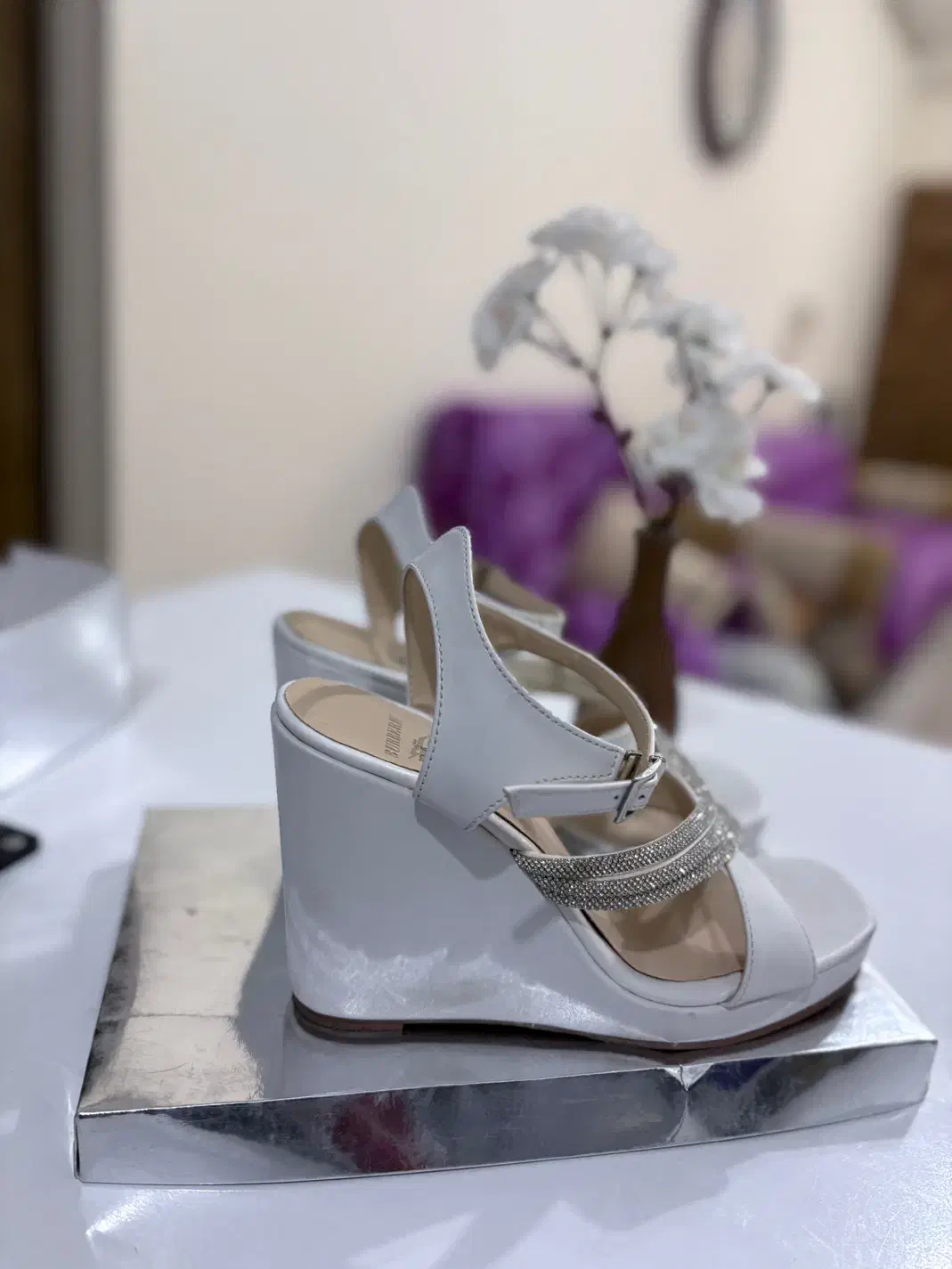 کفش مجلسی سفید نگینی|کیف، کفش، کمربند|رشت, کوی امام رضا|دیوار