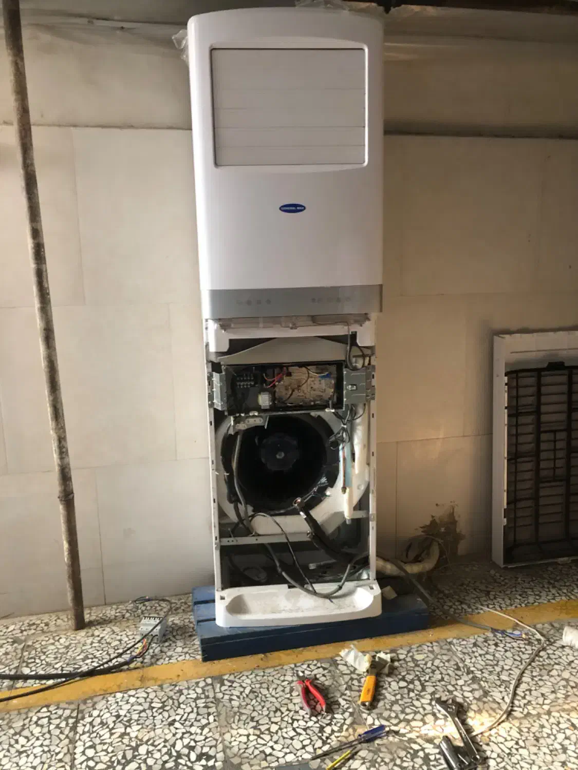 نصب انواع اسپلیت و کولر گازی با گارانتی|خدمات پیشه و مهارت|زرگرشهر, |دیوار