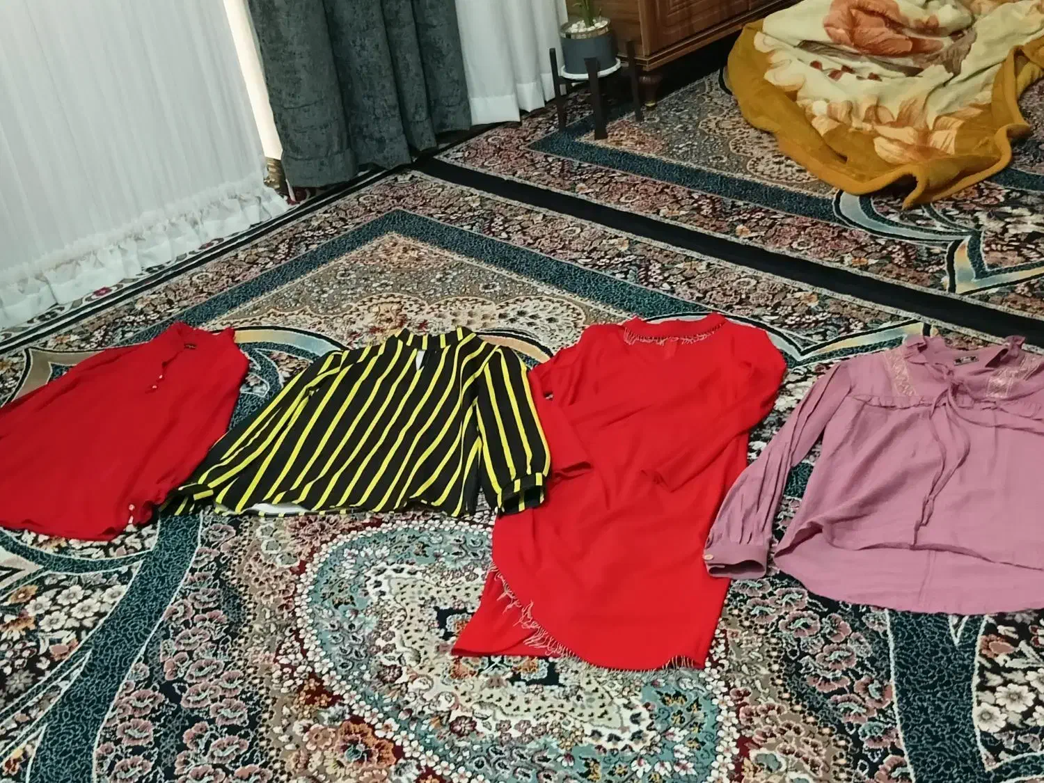 لباس|لباس|نهاوند, |دیوار