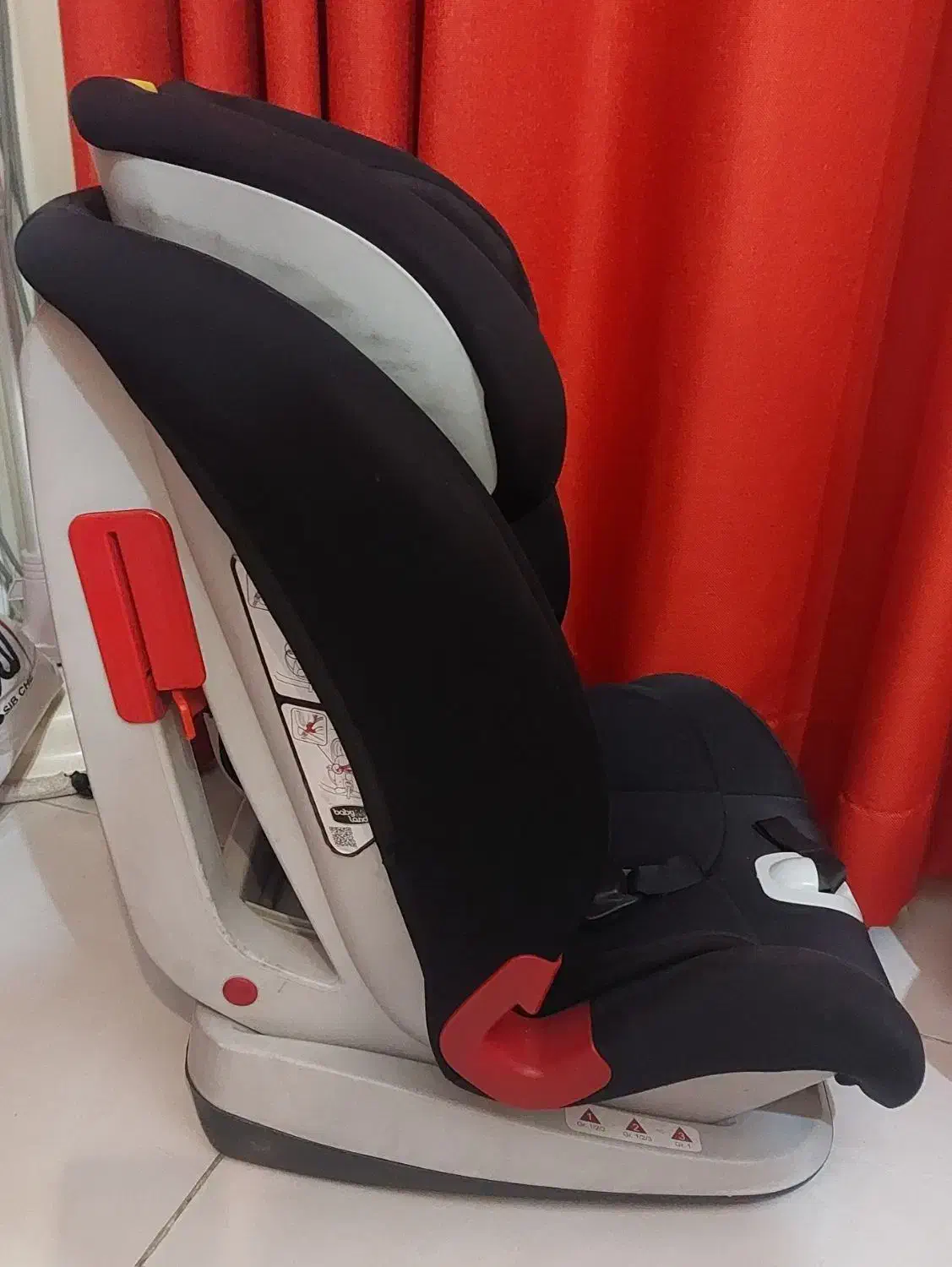 صندلی ماشین|تخت و صندلی بچه|هشتگرد, فاز ۱ مهستان|دیوار