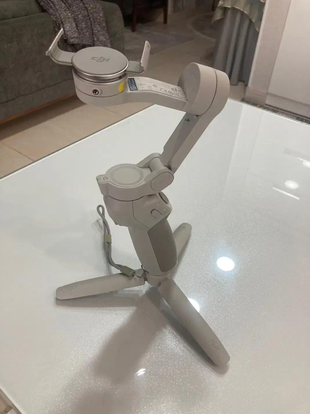 گیمبال موبایل دی جی آی|دوربین عکاسی و فیلم‌برداری|طبس, |دیوار