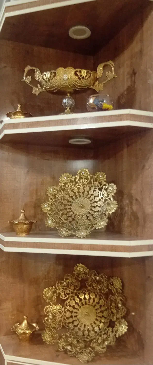 بوفه .میز.سرویس پزیرایی برنجی|بوفه، ویترین، کنسول|بناب, |دیوار