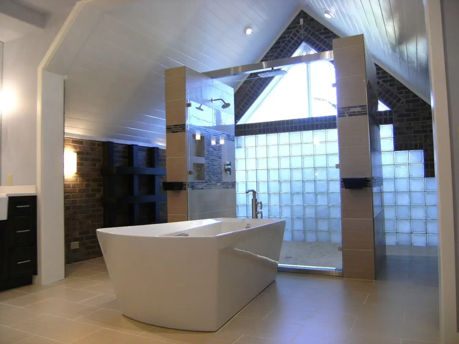 بازسازی فوری و اصولی با طراحی رایگان|خدمات پیشه و مهارت|اصفهان, شاهزید|دیوار