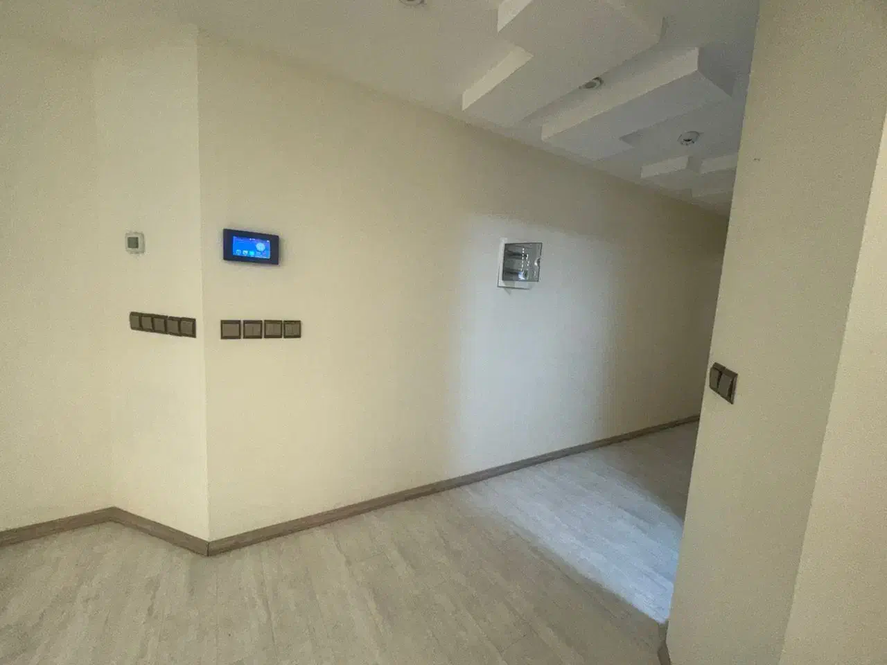 اجاره واحد ۴ خوابه در همام مصدق ولیعصر / ۴۰۰ متر|اجارهٔ آپارتمان|تبریز, |دیوار