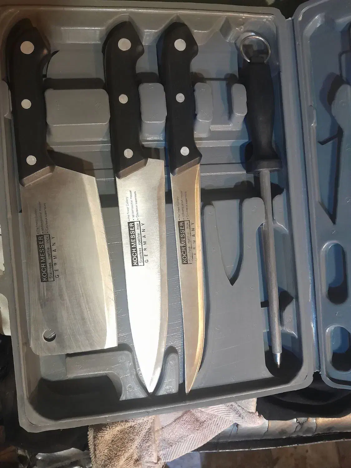 فروش ست چاقووساطوروتخته|ظروف پخت‌وپز|اسلام‌شهر, زرافشان|دیوار