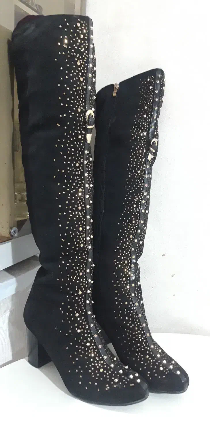 کفش و چکمه|کیف، کفش، کمربند|اصفهان, باتون|دیوار