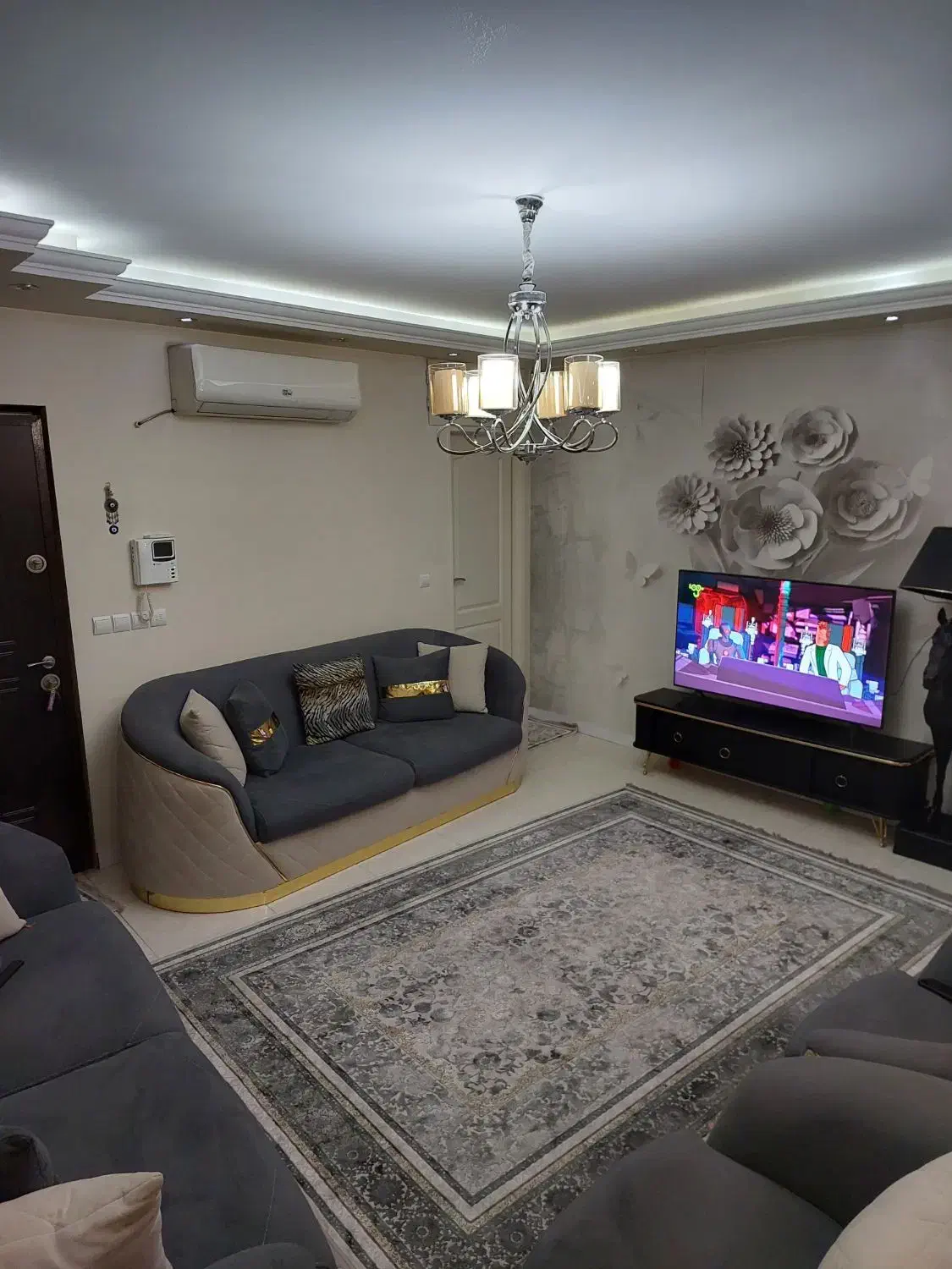 ۵۳ متر یک خواب پاسدار گمنام و آهنگ