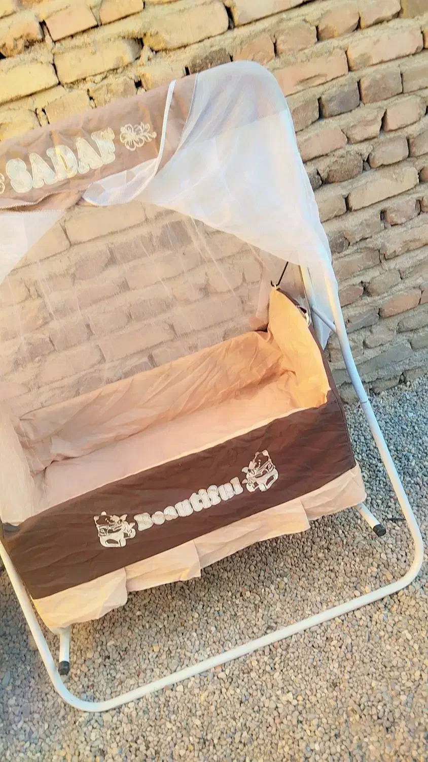 گهواره|تخت و سرویس خواب|خاش, |دیوار