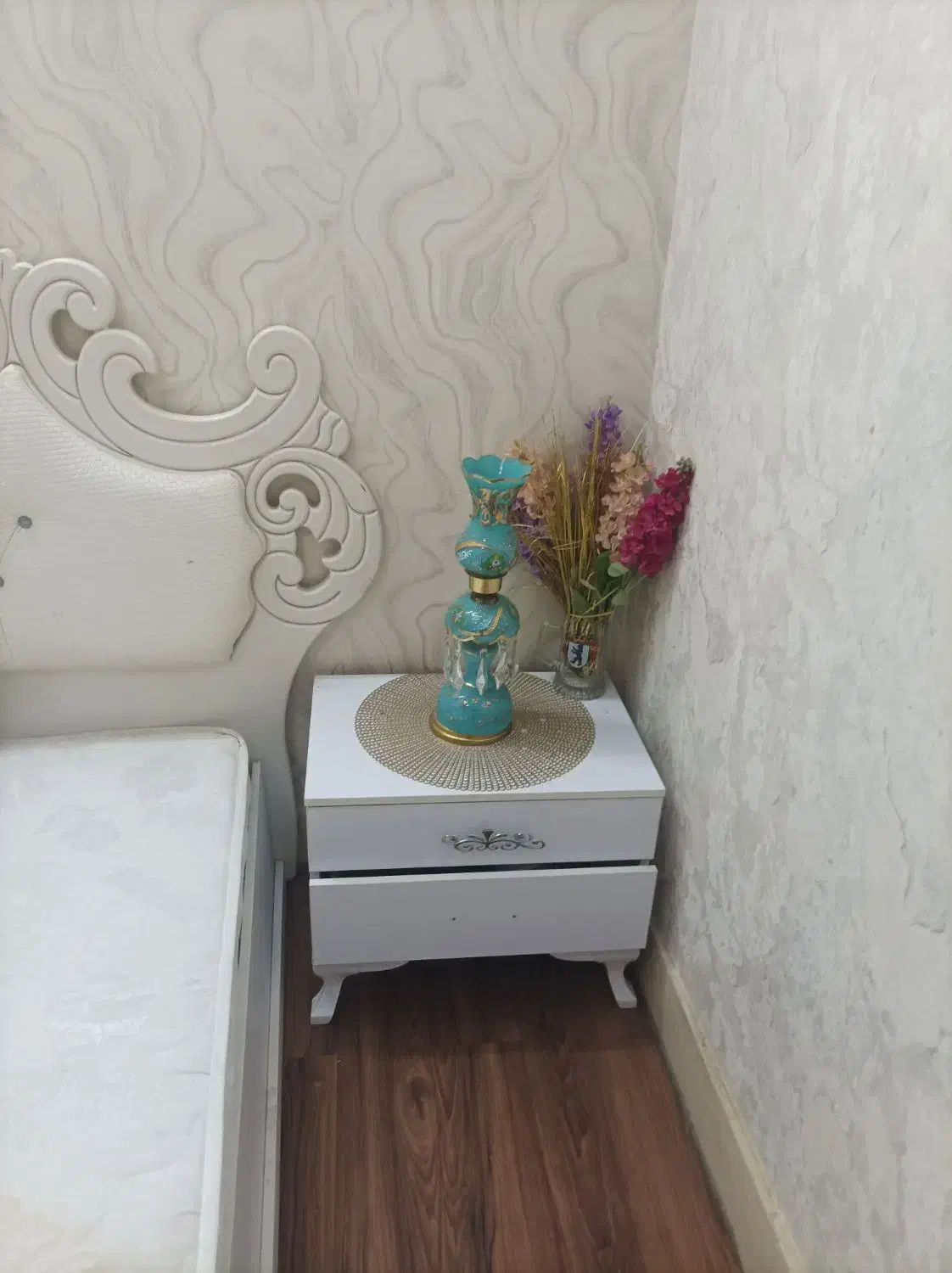 تخت ، پاتختی ، میز ارایش|تخت و سرویس خواب|اسدآباد, |دیوار