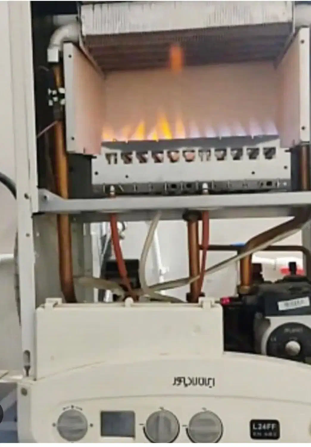 سرویس تخصصی پکیج دیواری|خدمات پیشه و مهارت|تهران, ستارخان|دیوار