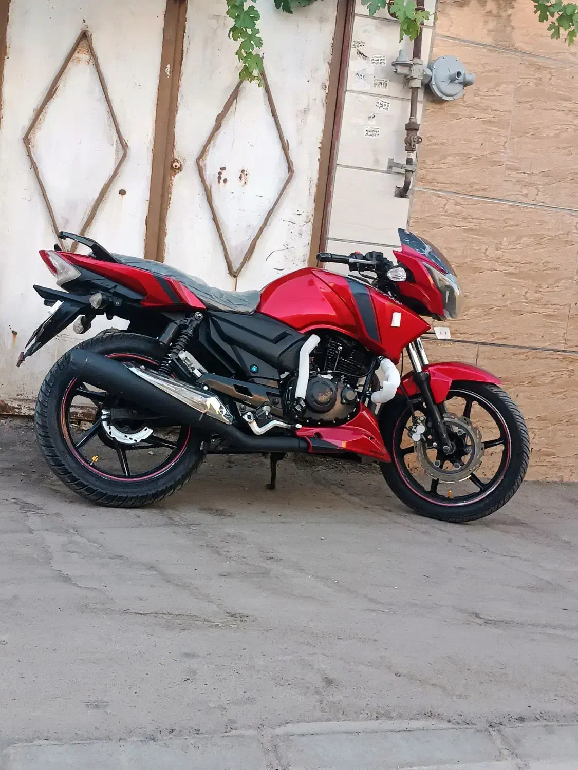 موتور آپاچی 180 مدل 90|موتورسیکلت|مشهد, توس (بلوار توس)|دیوار
