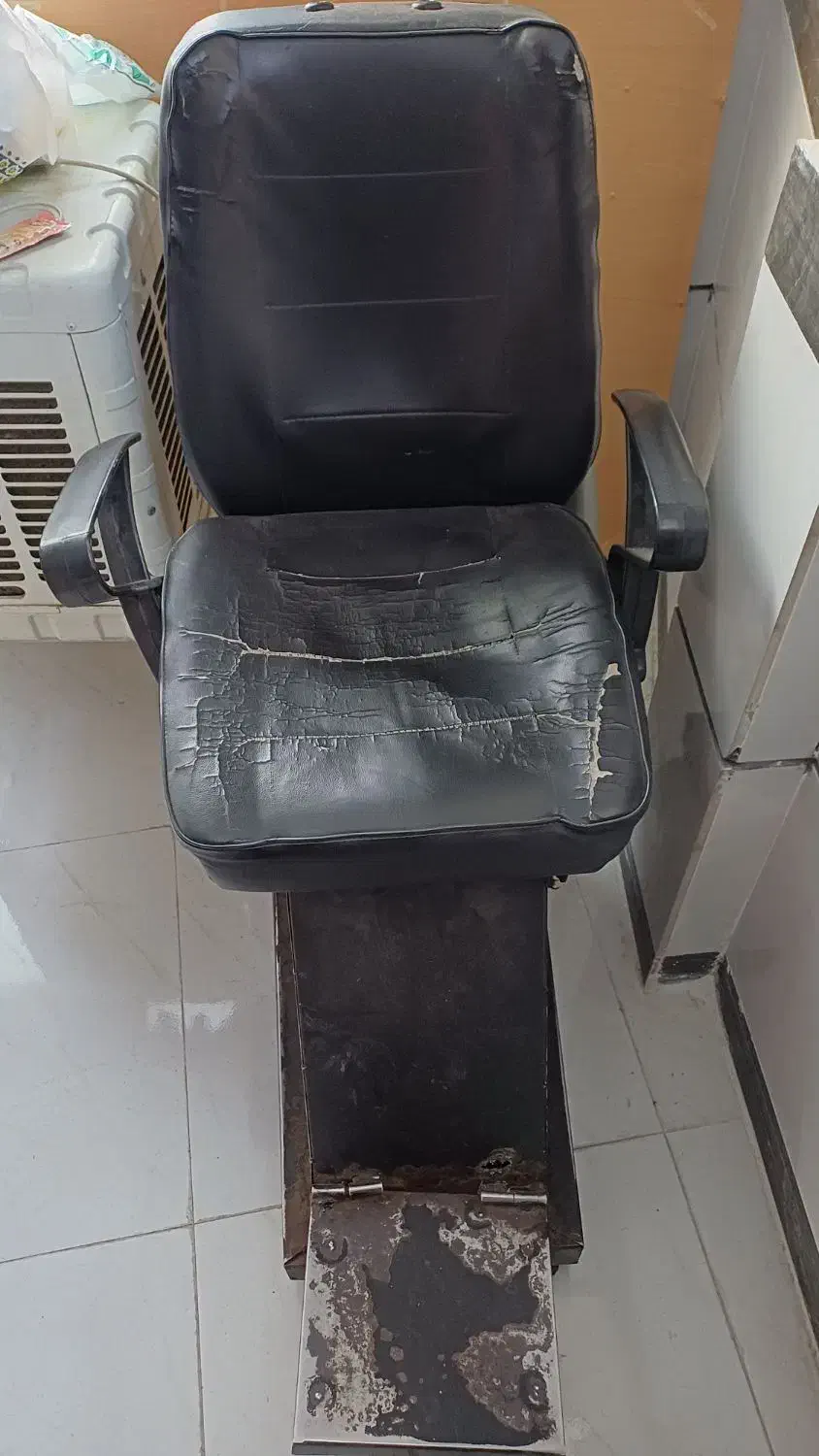 صندلی آرایشگاه ۳ عدد|آرایشگاه و سالن‌های زیبایی|مشگین شهر, |دیوار