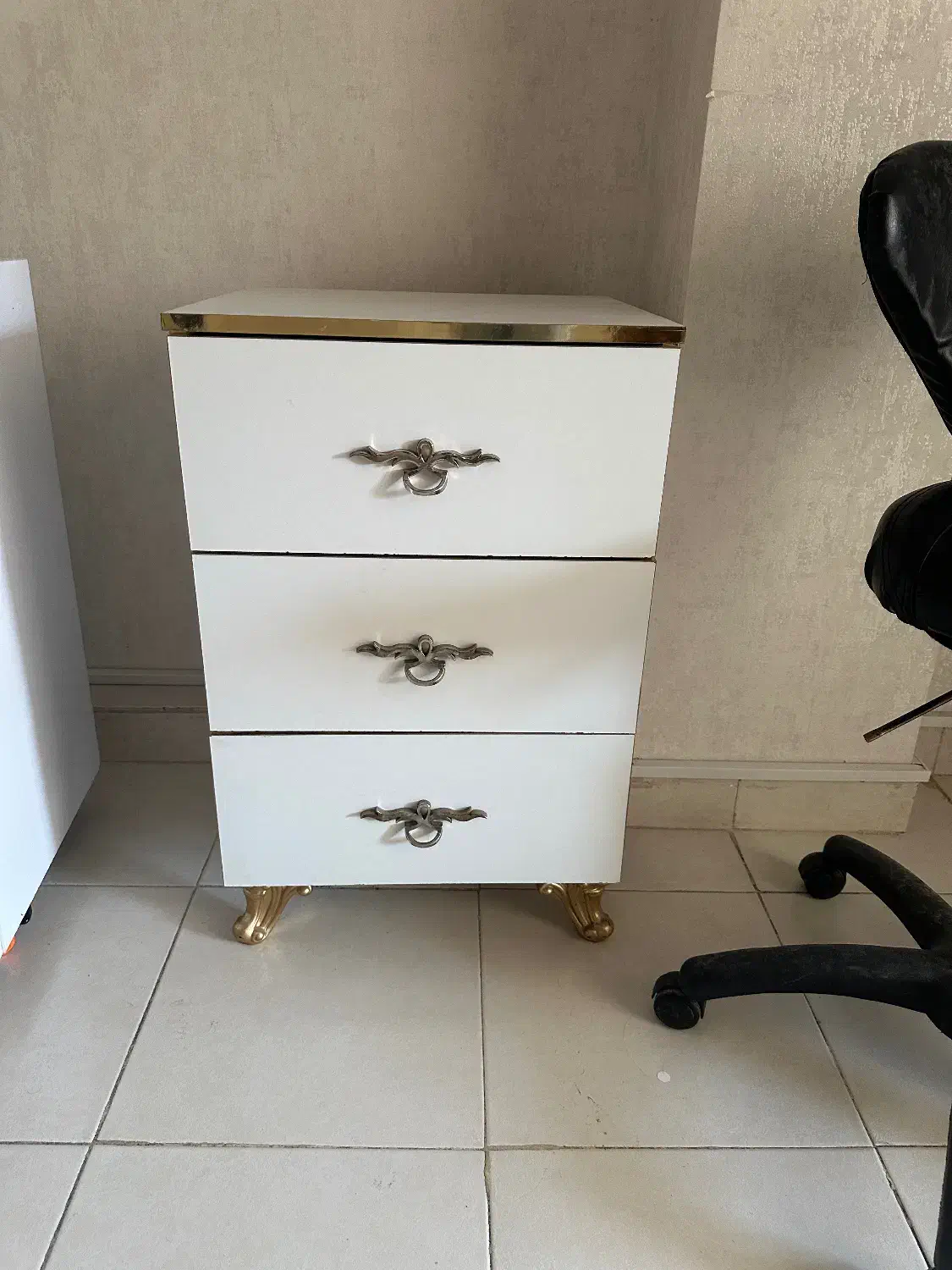 فروش کلیه لوازم آرایشگاهی|آرایشگاه و سالنهای زیبایی|اصفهان, سیچان|دیوار