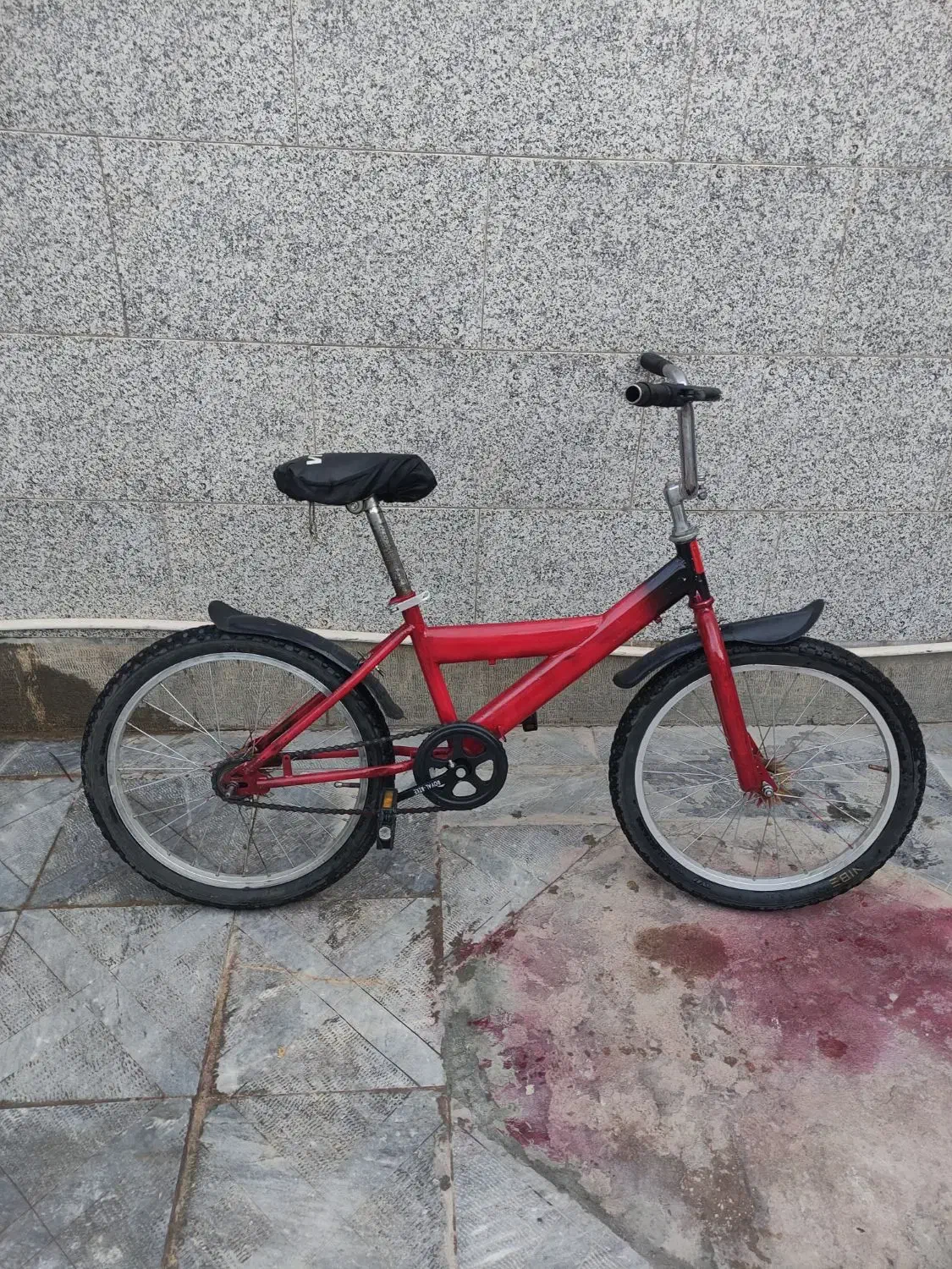 دوچرخه 20|دوچرخه، اسکیت، اسکوتر|بروجن, |دیوار