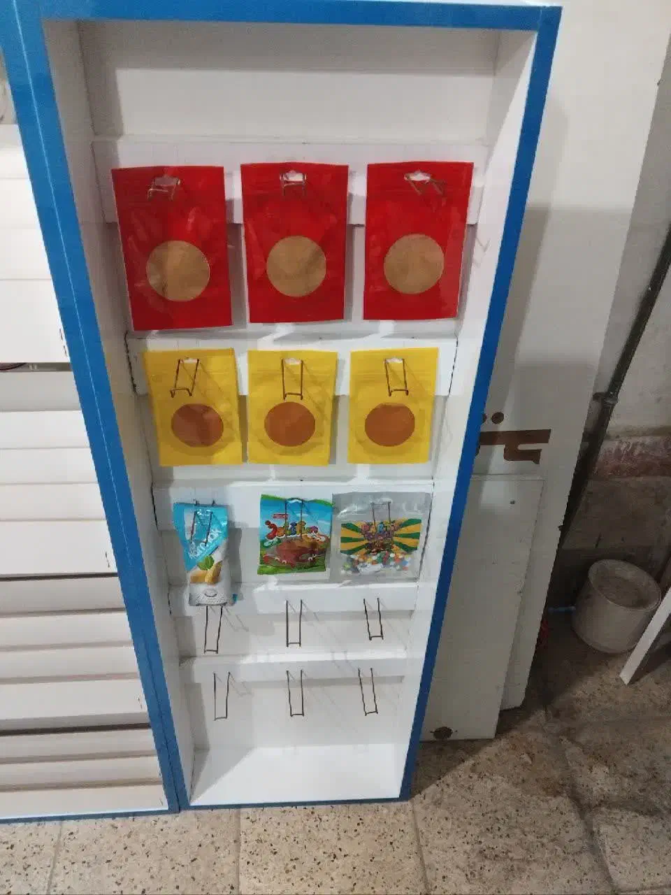 استند سیگار استند ادویه|فروشگاه و مغازه|مشهد, رده|دیوار