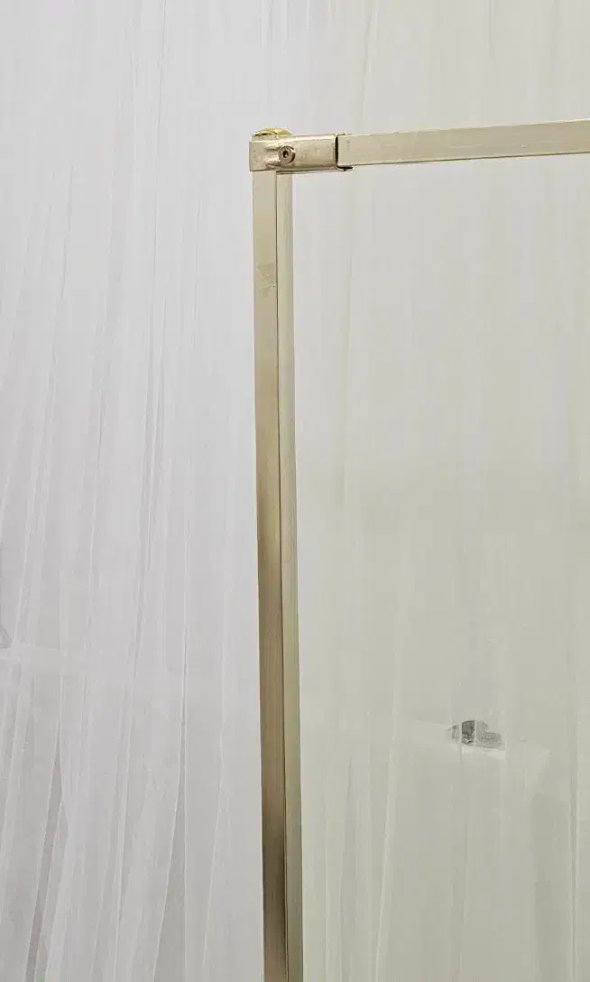 رگال طلایی|بندرخت و رخت‌آویز|قرچک, زیبا شهر|دیوار