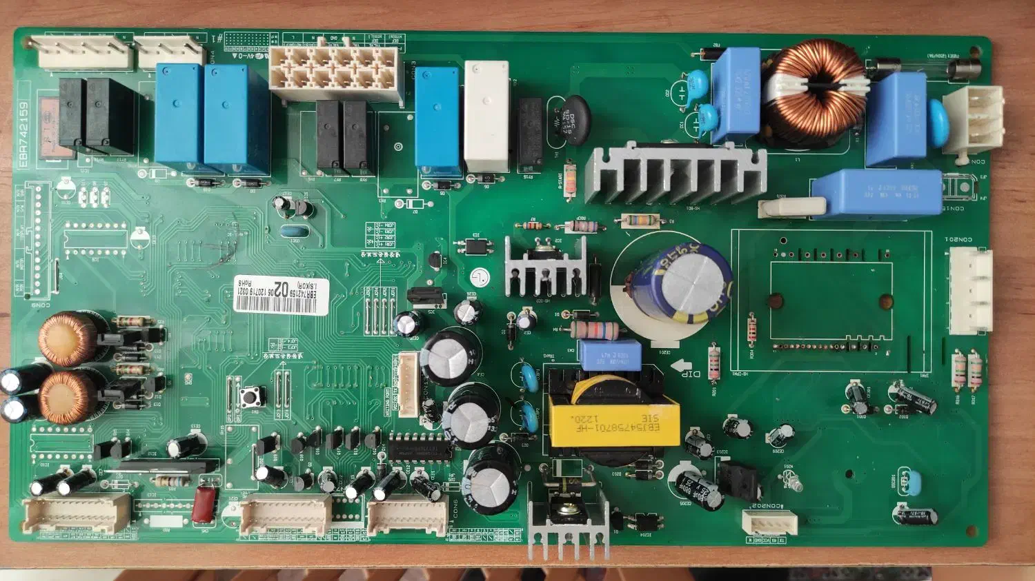 تعمیر تخصصی برد لوازم خانگی سریع و مقرون‌به‌صرفه|خدمات پیشه و مهارت|کرمان, |دیوار