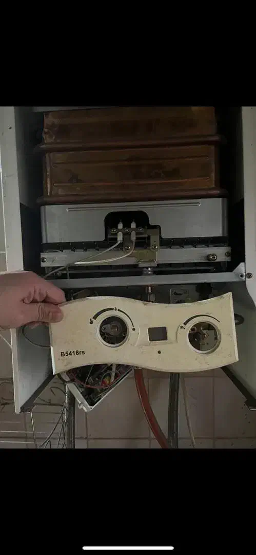 خرید و سرویس  پکیج و آبگرمکن کهنه و خراب|آبگرمکن، پکیج، شوفاژ|تهران, مجیدیه|دیوار