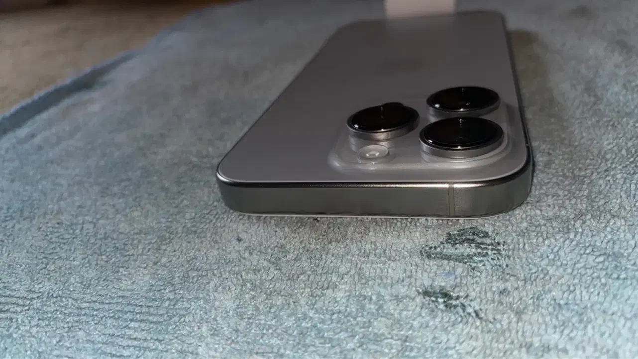 آیفون ۱۵ پروchنچرال تیتانیوم انباکس شده سیم نخورده|موبایل|رامسر, |دیوار