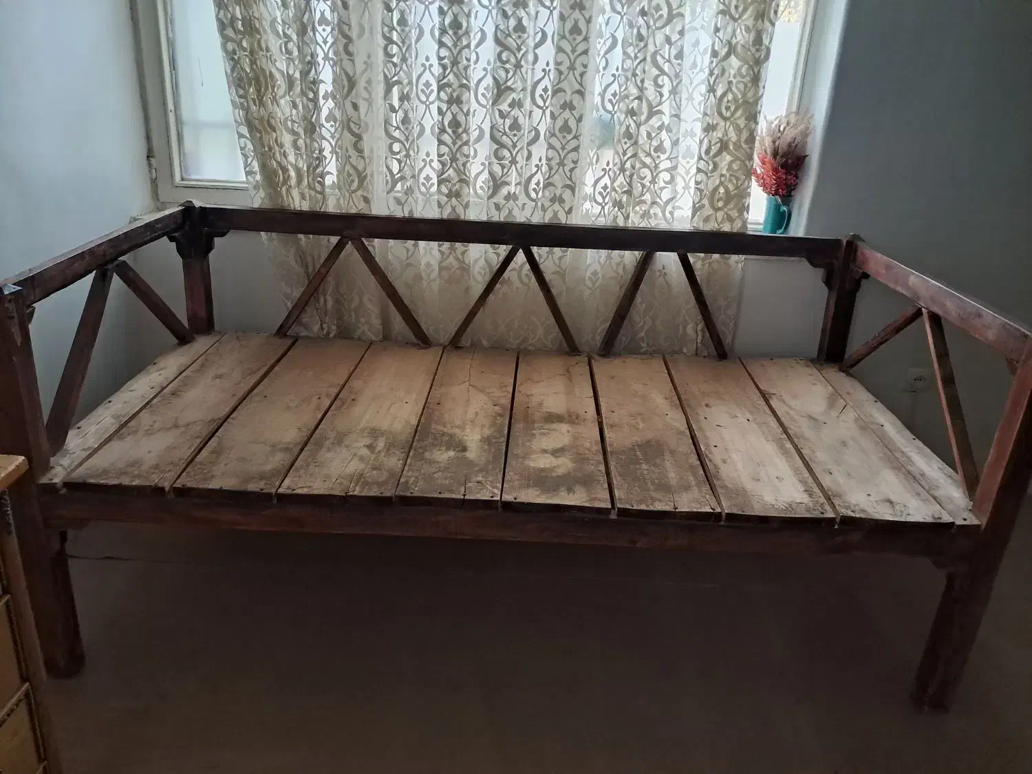 نیمکت (تخت)چوبی|صندلی و نیمکت|کرج, شهرک نهال و بذر|دیوار