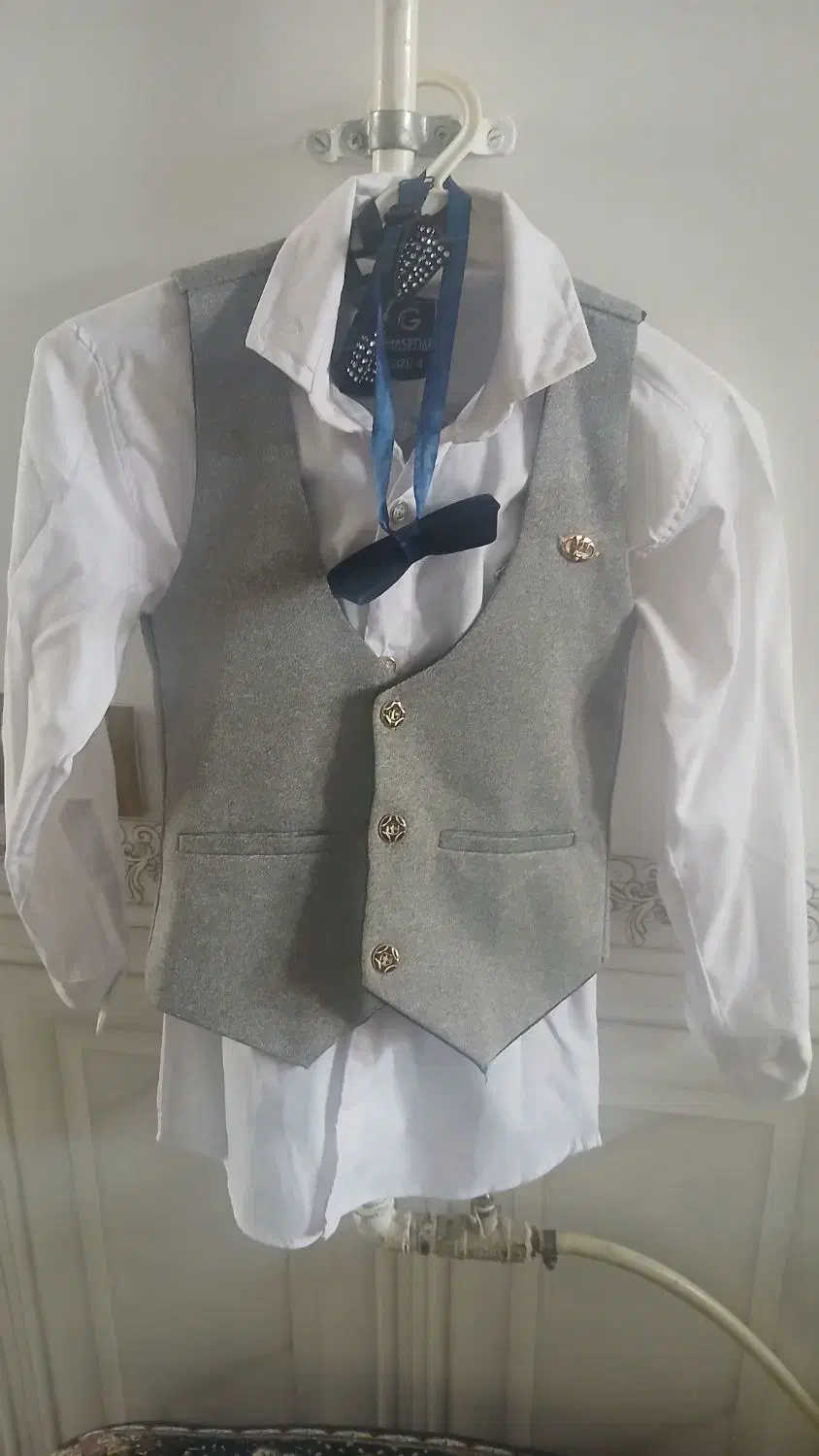 جلیقه و شلوار و پیرهن و دو تا پاپیون|لباس|مرودشت, ژیان|دیوار