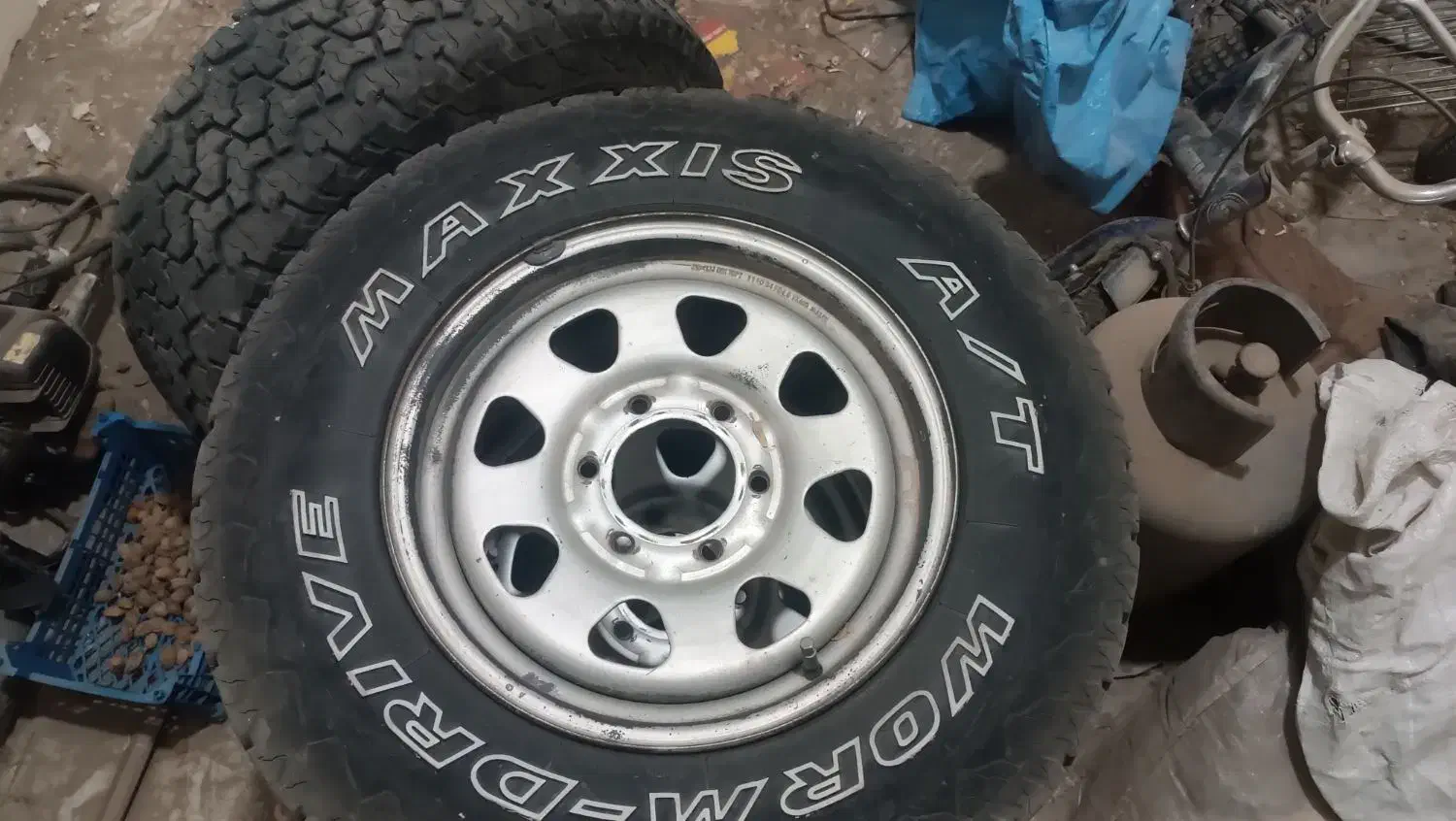 رینگ و لاستیک رونیز وپیکابسایز۱۶|قطعات یدکی و لوازم جانبی|قزوین, |دیوار