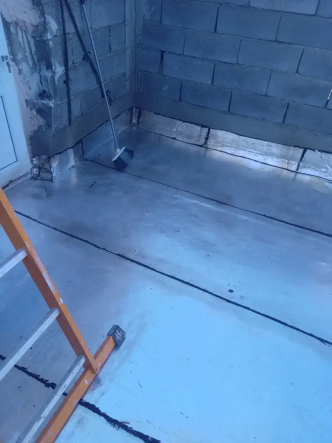 نصب ایزوگام کاری وسیمان کاری|خدمات پیشه و مهارت|بهار, |دیوار